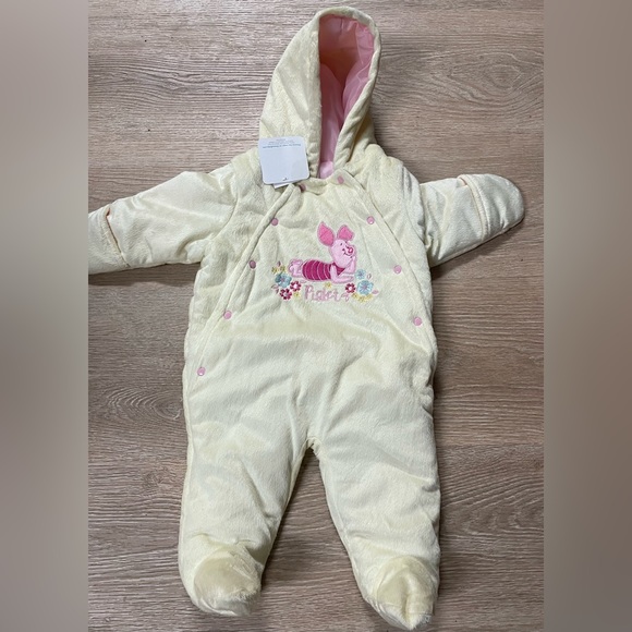 Disney Snowsuit - Picture 1 of 3